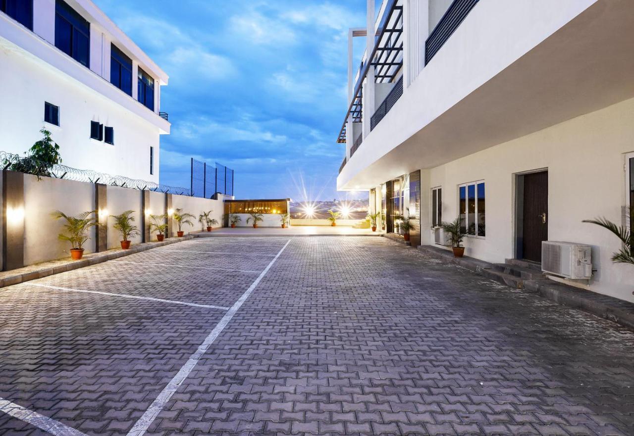 Aveon Hotel Abuja Exteriör bild